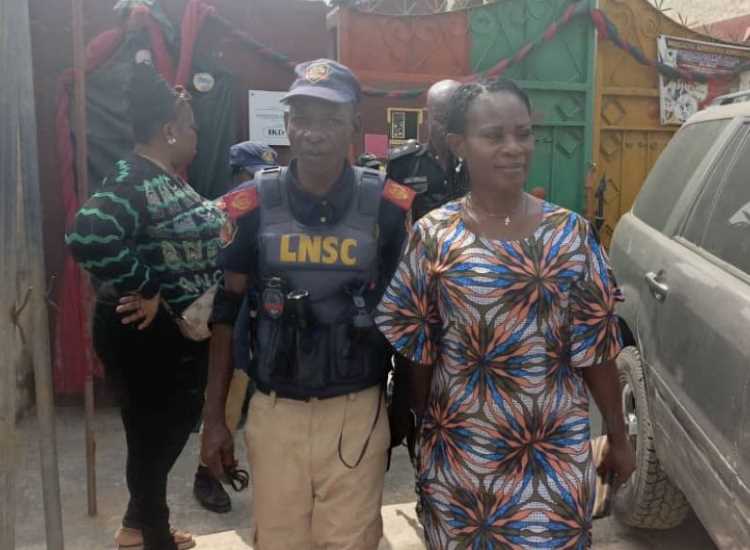 Police apprehend Lagos teacher brutalizing pupil in viral video