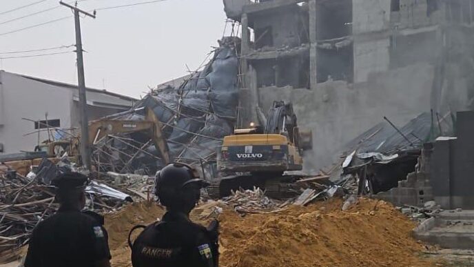 JUST IN: 14 rescued as two-storey building collapses in Lagos