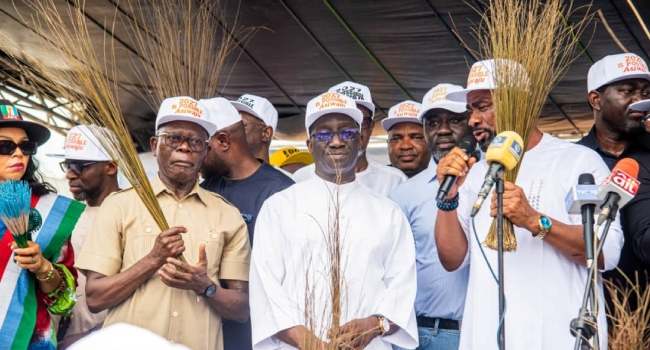 Edo speaker, 17 LG chairmen, councilors dump PDP, join APC