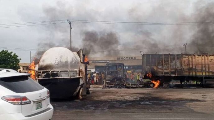 Six vehicles destroyed, traffic grounded in Lagos-Ibadan expressway tanker explosion