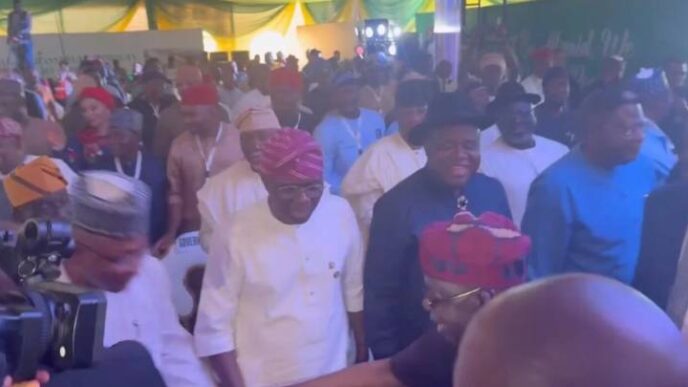 VIDEO: Ripples as Tinubu snubs Sanwo-Olu at Lagos-Calabar coastal highway inauguration