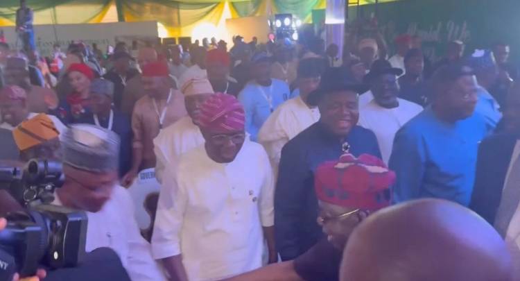 VIDEO: Ripples as Tinubu snubs Sanwo-Olu at Lagos-Calabar coastal highway inauguration