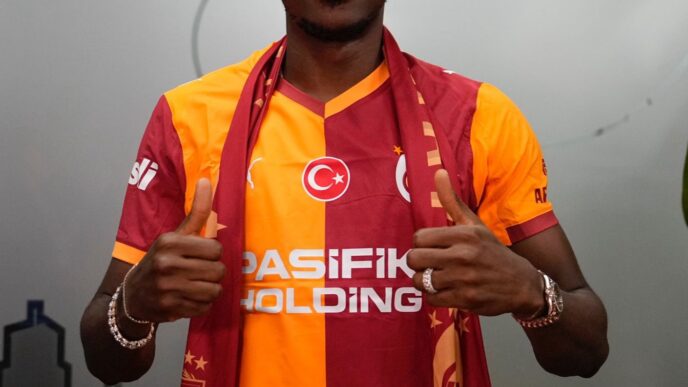 Osimhen: I’m happy to continue my story with Galatasaray