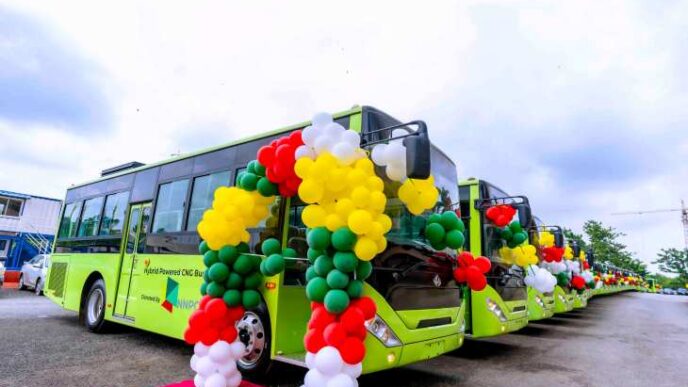 The Nigerian National Petroleum Company Limited (NNPC Ltd.) on Monday donated 35 Compressed Natural Gas (CNG)-powered buses to the Presidential Initiative on Compressed Natural Gas (Pi-CNG) 