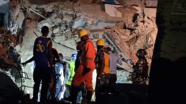UPDATE: One dies, eight hospitalised in Lagos building collapse