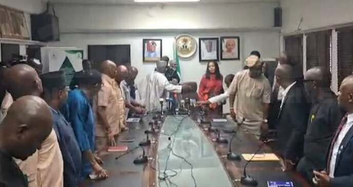 Dangote officials walk out of peace meeting with FG, NUPENG