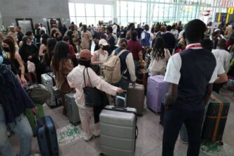 EFCC, Immigration deport 192 foreigners convicted for cybercrime offences