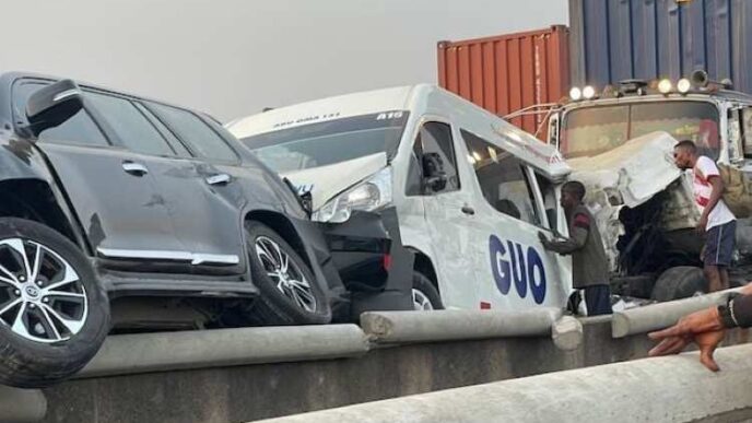 Eight dead as trucks collide, explode on Lagos-Ibadan expressway