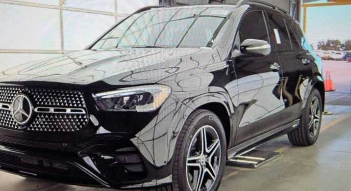 Armed robbers snatch 2025 Mercedes-Benz at gunpoint in Lagos