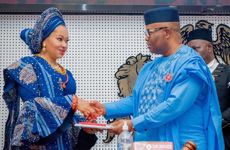 JUST IN: Akpabio orders lawyers to withdraw defamation suits against Natasha, others [VIDEO]