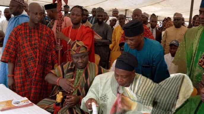 Olubadan breaks silence, says Alaafin handshake snub was unintentional