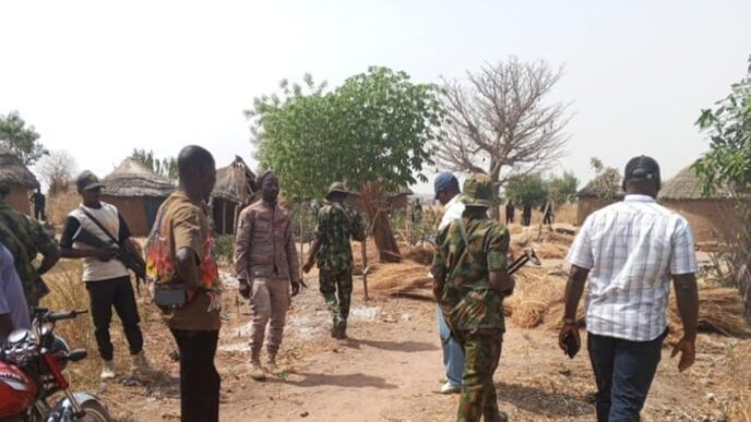 Army arrests two ‘gun runners’, recovers arms in Taraba