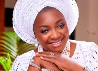 Body of Bunmi Akinnanu arrives Lagos cemetery for burial