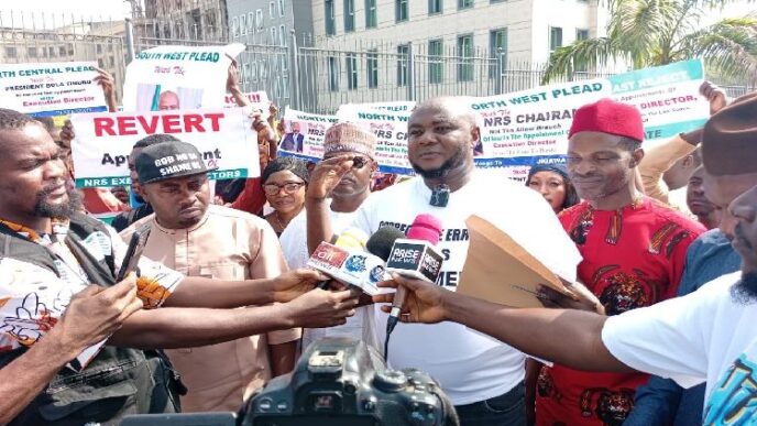 Protesters block Nigerian Revenue Service hqtrs over directors' appointment