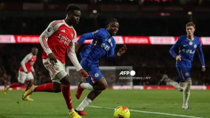 EPL: Arsenal beat 10-man Chelsea 2–1 to strengthen title hopes