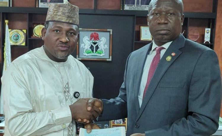 EFCC hands over recovered ₦837m to Katsina government