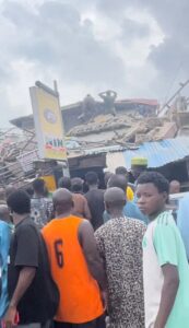 BREAKING: Many feared trapped as three-storey building collapses in Lagos