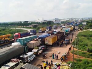 Motorists, commuters stranded in Lagos-Ibadan Expressway gridlock